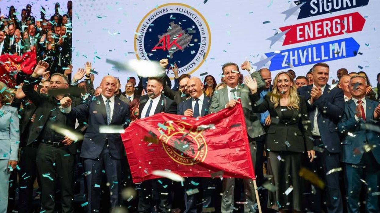 Numërimi i votave për kandidatët, Ardian Gjini e kalon Ramush Haradinajn në listën e AAK-së Numërimi i votave për kandidatët, Ardian Gjini e kalon Ramush Haradinajn në listën e AAK-së