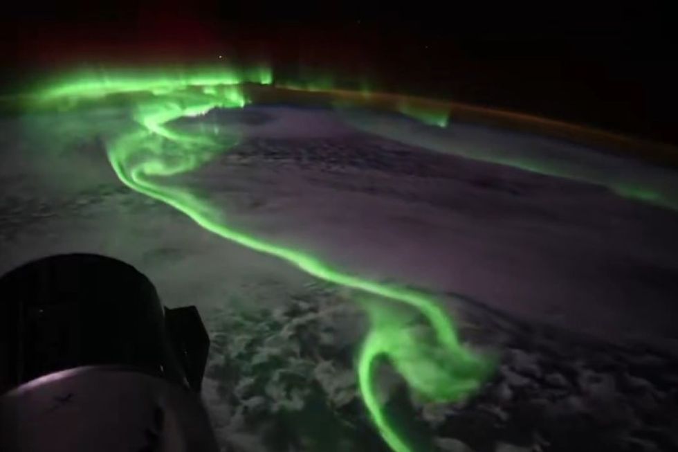 NASA publikon pamje interesante, të rralla të parë