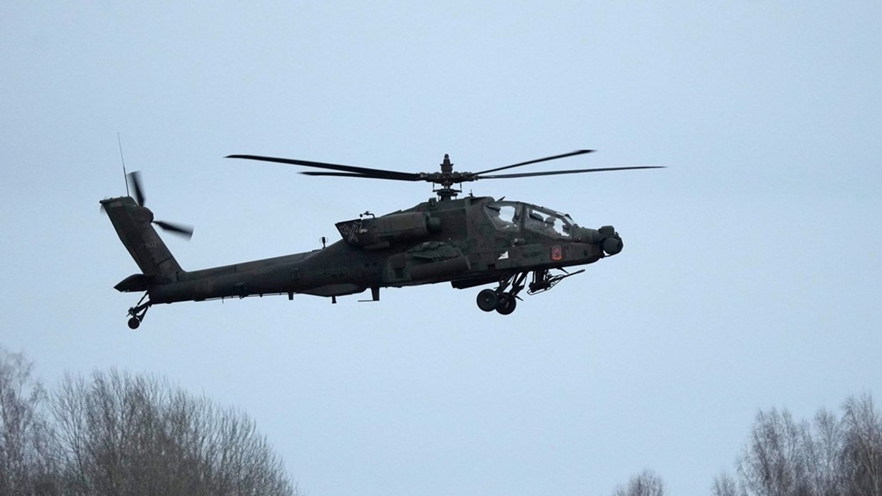 Trump thotë se "pilotët janë mirë" pas raportit se një helikopter i ushtrisë amerikane u rrëzua pranë Ngushticës së Hormuzit