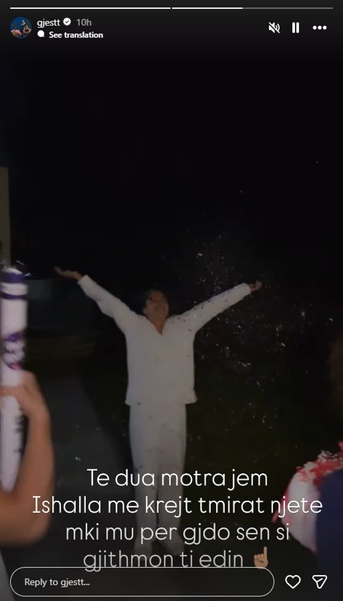 "Të dua, më ke mua për çdo gjë”, Gjesti surprizon motrën në mesnatë për ditëlindje 1 image