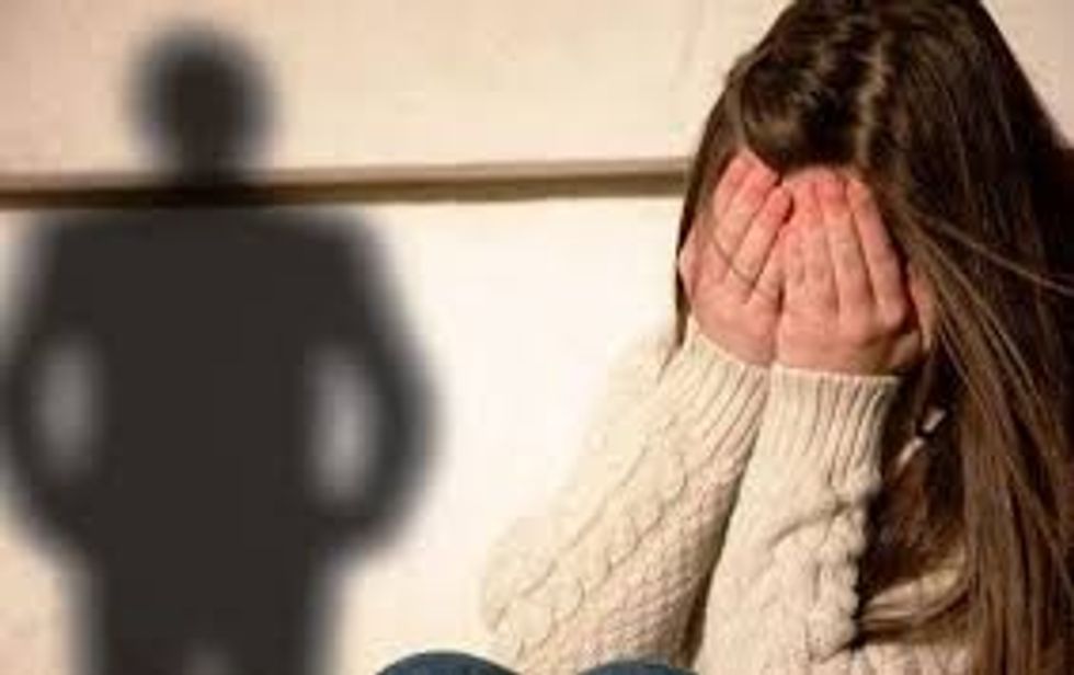 Ngacmoi seksualisht një grua në Obiliq, arrestohet i dyshuar