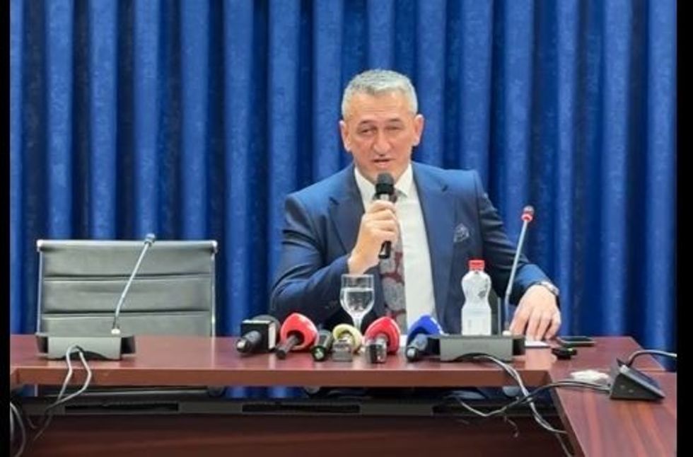 Rashiq: Beogradi bëri presione ndaj serbëve dhe përdori ‘inx