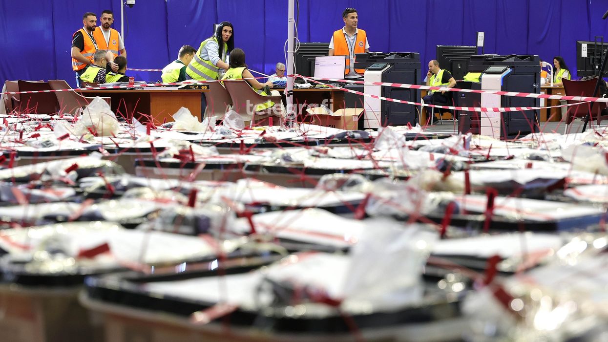Përfundon procesi i numërimit dhe verifikimit të votave në 13 komuna Përfundon procesi i numërimit dhe verifikimit të votave në 13 komuna