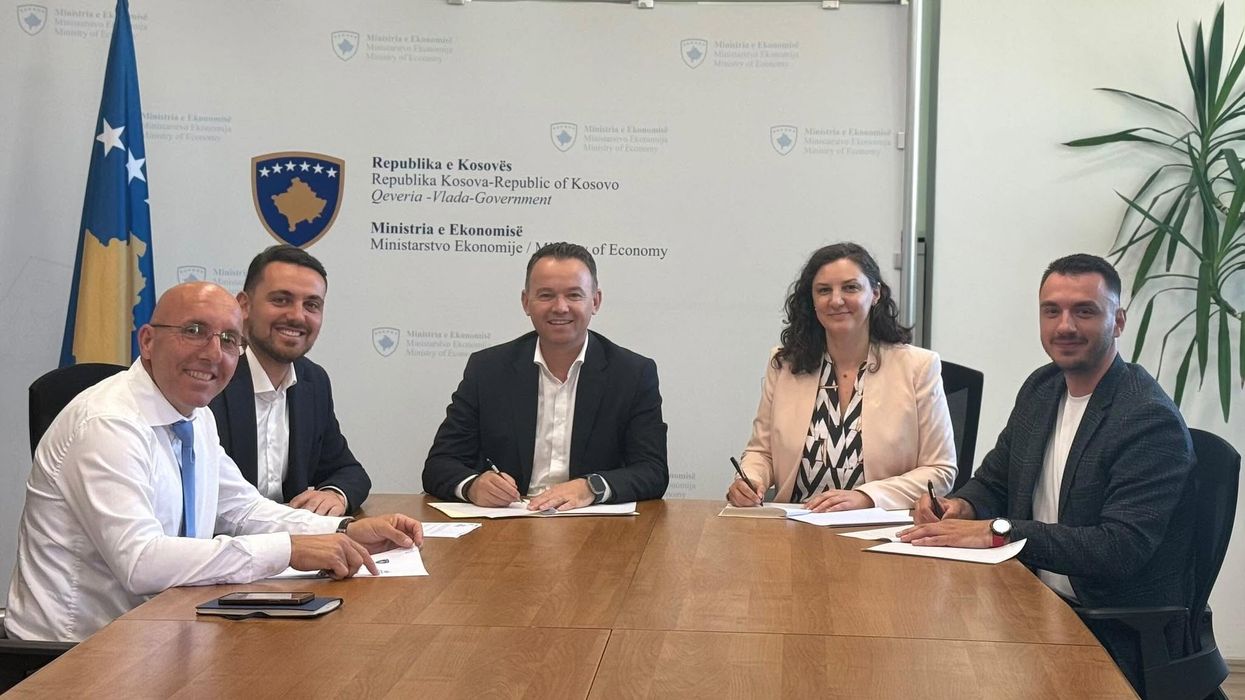 Rizvanolli: 775 mijë euro investim për përmirësimin e furnizimit me ujë në fshatrat e Shalës Rizvanolli: 775 mijë euro investim për përmirësimin e furnizimit me ujë në fshatrat e Shalës