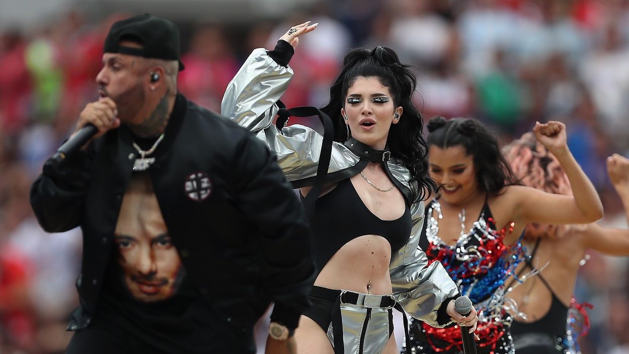 Nga Shakira, Jennifer Lopez e Era Istrefi, këngët që kanë shënuar historinë e Botërorit Nga Shakira, Jennifer Lopez e Era Istrefi, këngët që kanë shënuar historinë e Botërorit