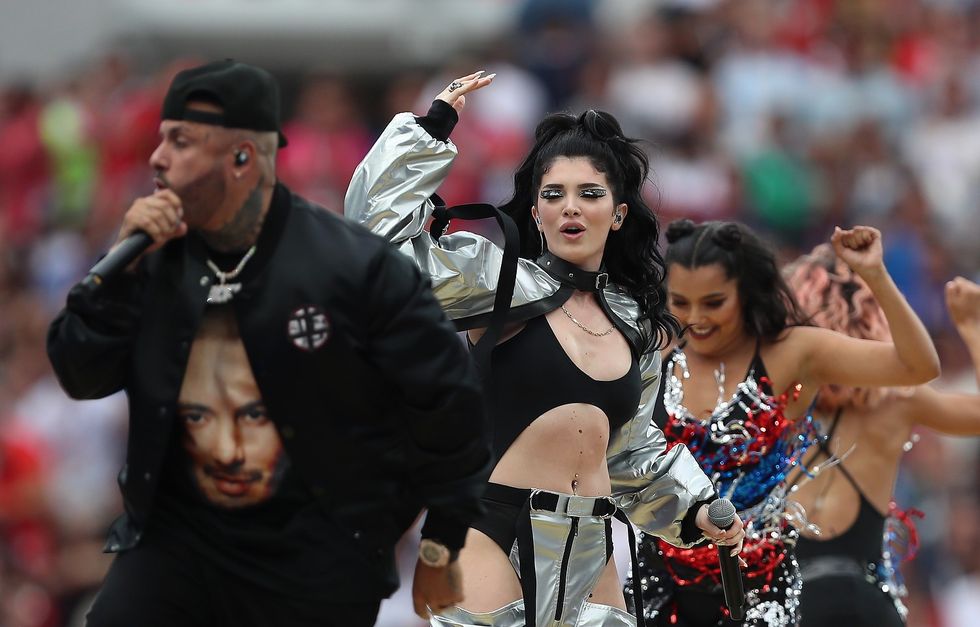 Nga Shakira, Jennifer Lopez e Era Istrefi, këngët që kanë sh