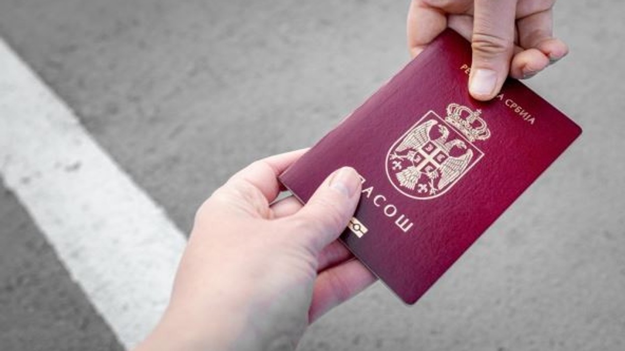 Serbia u jep shtetësi rusëve të sanksionuar nga SHBA-ja dhe Ukraina