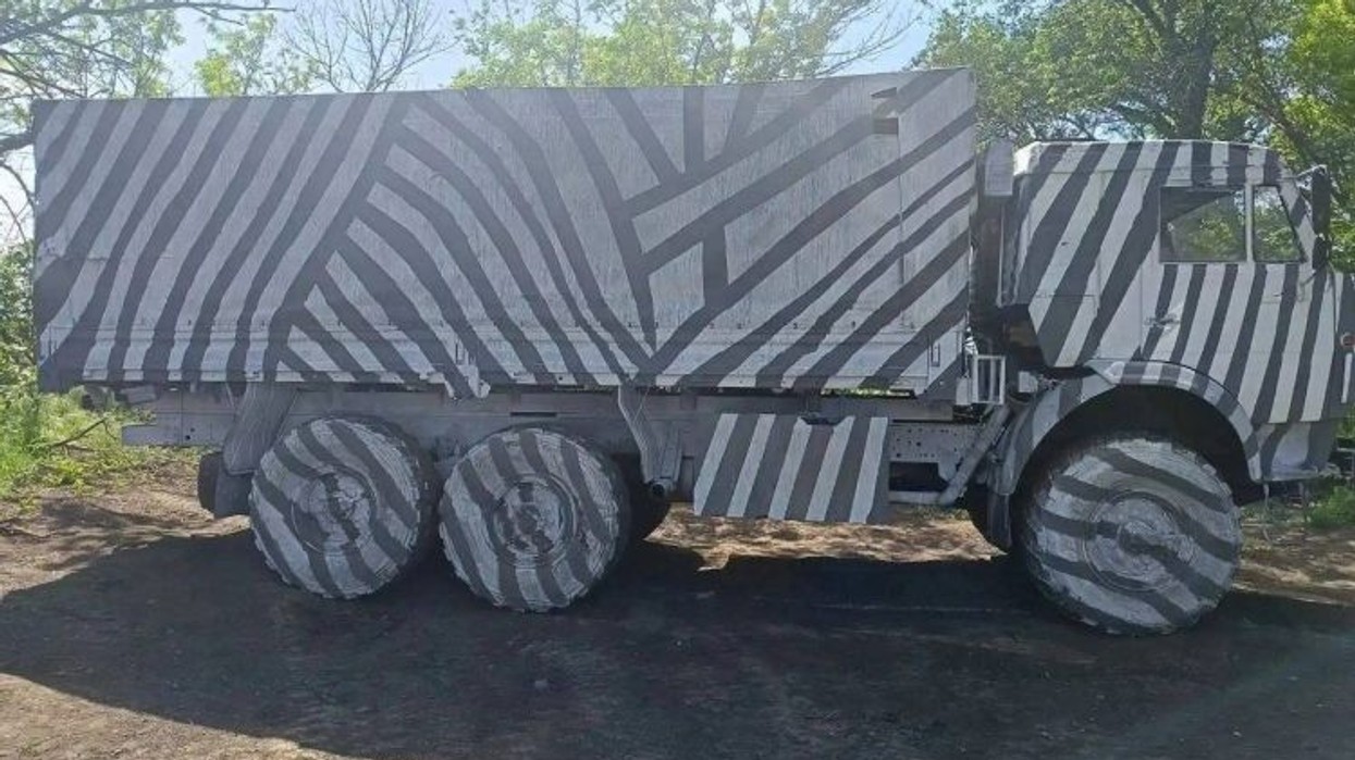 Rusia përdor kamuflazh të Luftës së Parë Botërore kundër dronëve modernë ukrainas