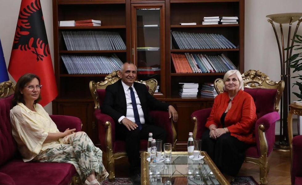 Diskutohet zgjerimi i bashkëpunimit ekonomik Kosovë-Shqipëri