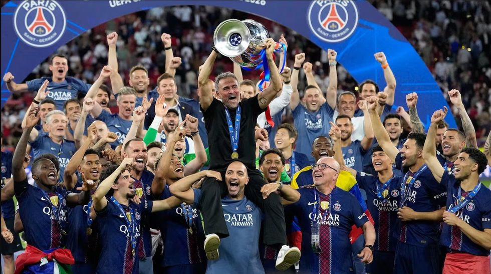 PSG synon transferimin e dy yjeve nga klubi anglez