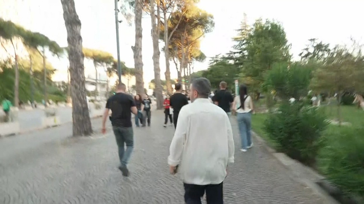 13 ditë protestë në Shqipëri! Incident në shesh, ndërhyjnë policia dhe garda