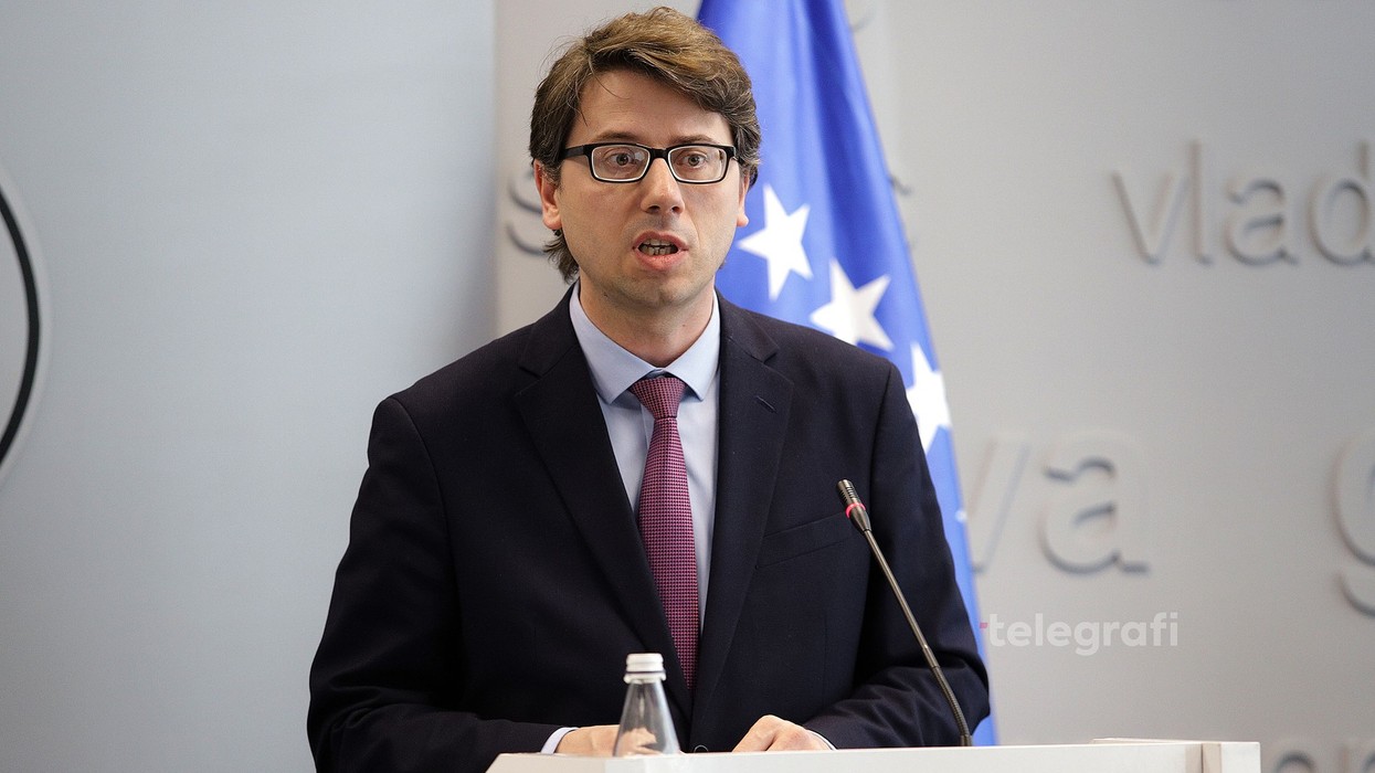 Murati: Ekzekutohen pagesat për përfituesit e sektorit privat prej 100 eurosh