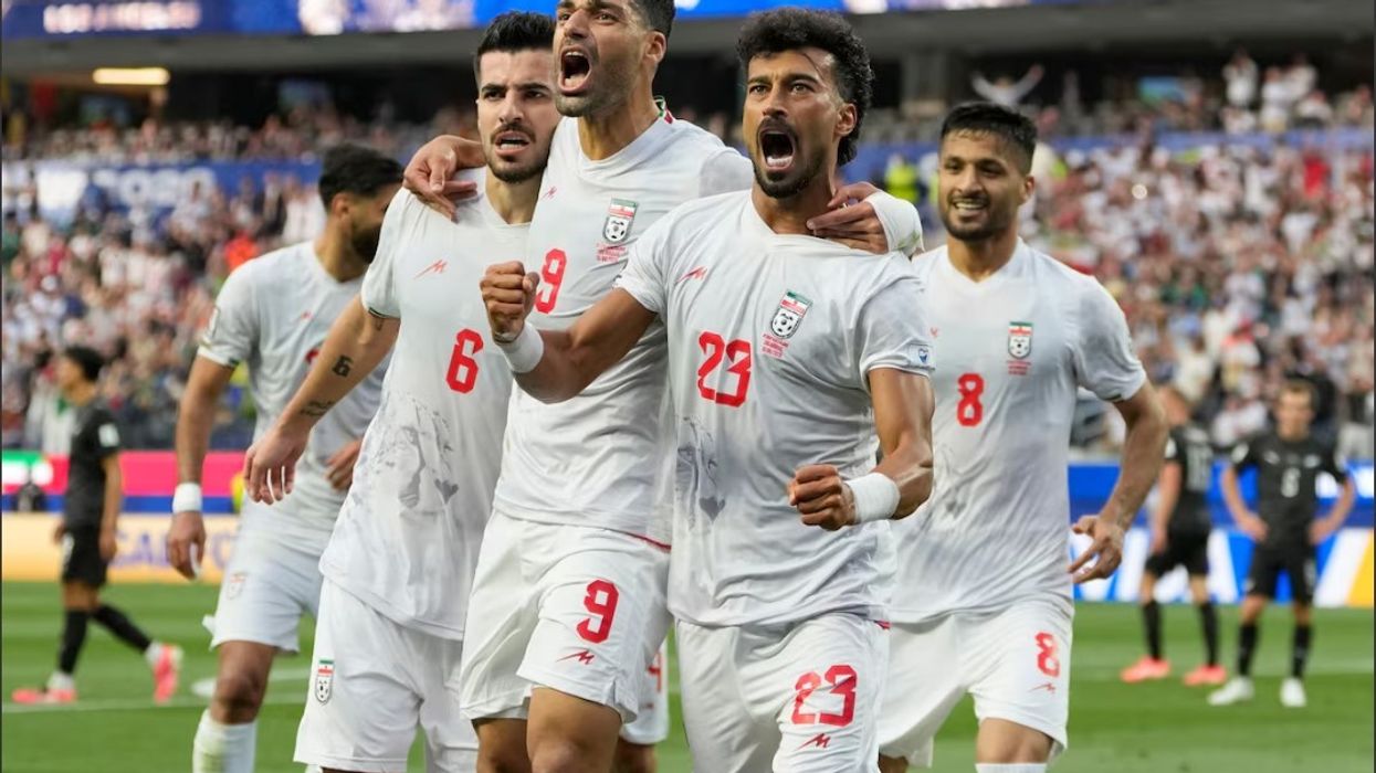 Iranianët u detyruan të largoheshin nga Amerika menjëherë pas ndeshjes, as nuk u lejua të kalonin natën atje Iranianët u detyruan të largoheshin nga Amerika menjëherë pas ndeshjes, as nuk u lejua të kalonin natën atje