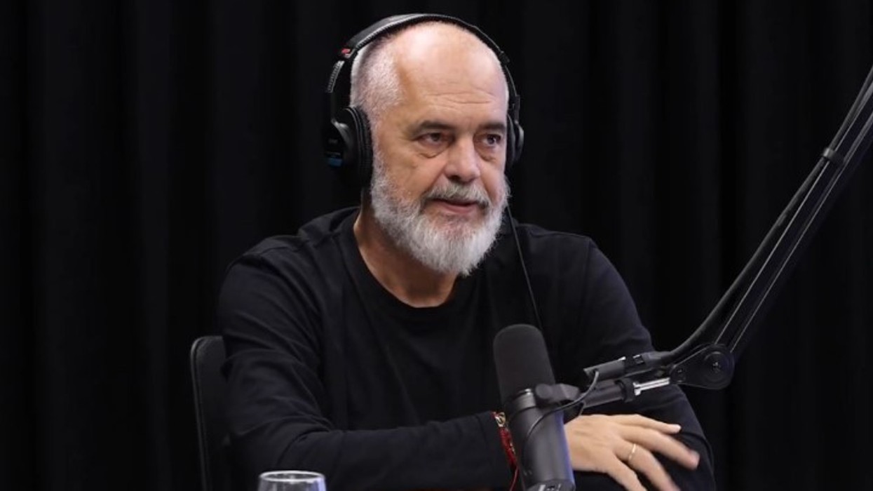 Rama reagon pas videos nga Bazeli: Ishte ftesë private, se kam pirë ujin me lekët e shtetit