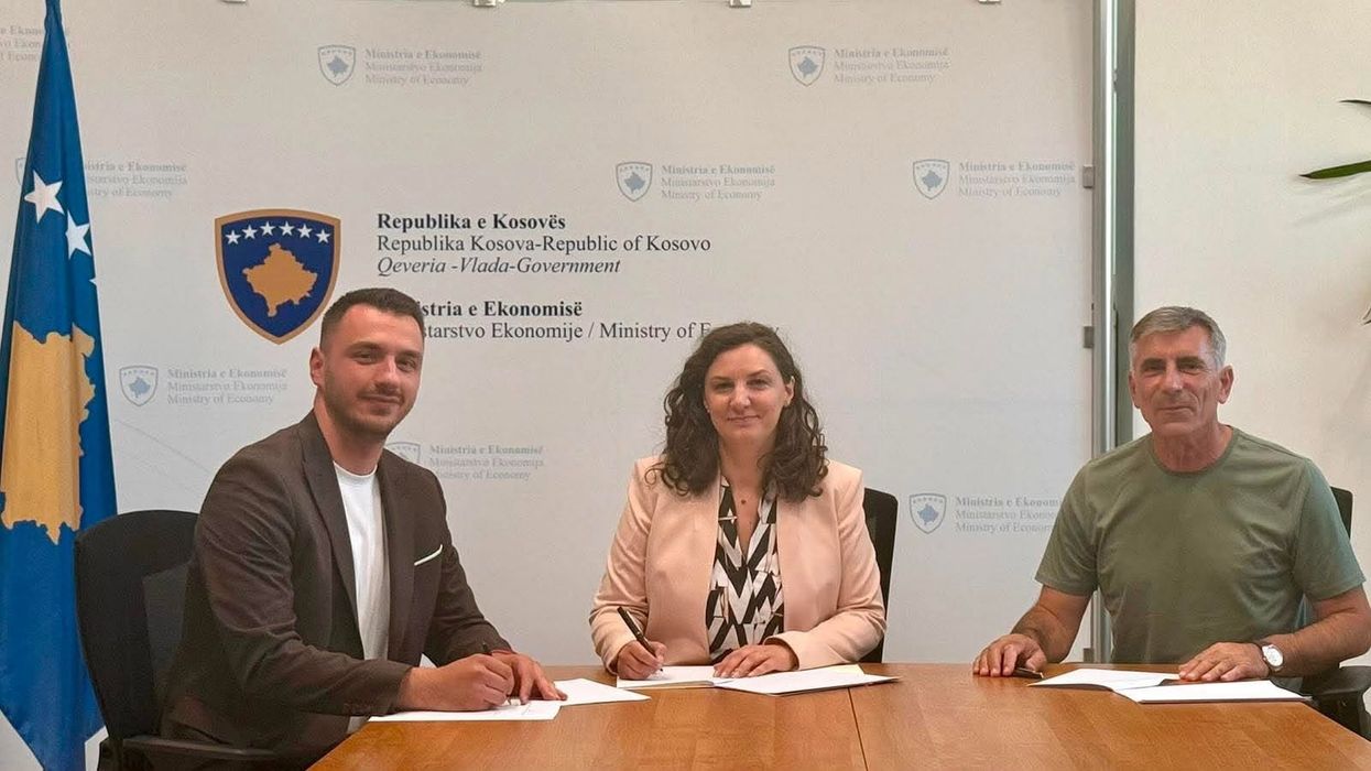 300 mijë euro për ujësjellësin në Gjakovë, përfitojnë gjashtë fshatra dhe projekti “Gjakova III” 300 mijë euro për ujësjellësin në Gjakovë, përfitojnë gjashtë fshatra dhe projekti “Gjakova III”
