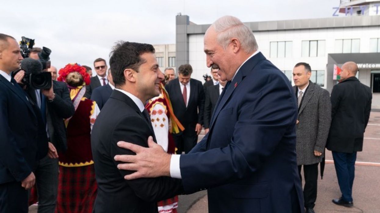 E padëgjuar më parë - diktatori bjellorus i kërkoi falje Zelenskyt E padëgjuar më parë - diktatori bjellorus i kërkoi falje Zelenskyt