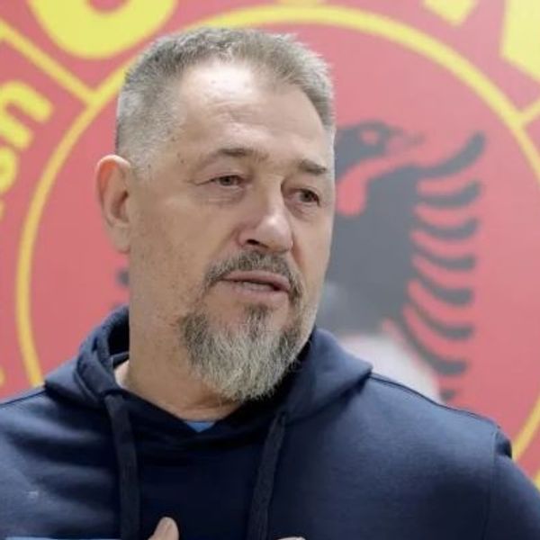Lushtaku: Ti, Dejona e Aleksandrit nga Greqia, a të ka sjellë në Kosovë shërbimi grek, serb apo rus? Lushtaku: Ti, Dejona e Aleksandrit nga Greqia, a të ka sjellë në Kosovë shërbimi grek, serb apo rus?