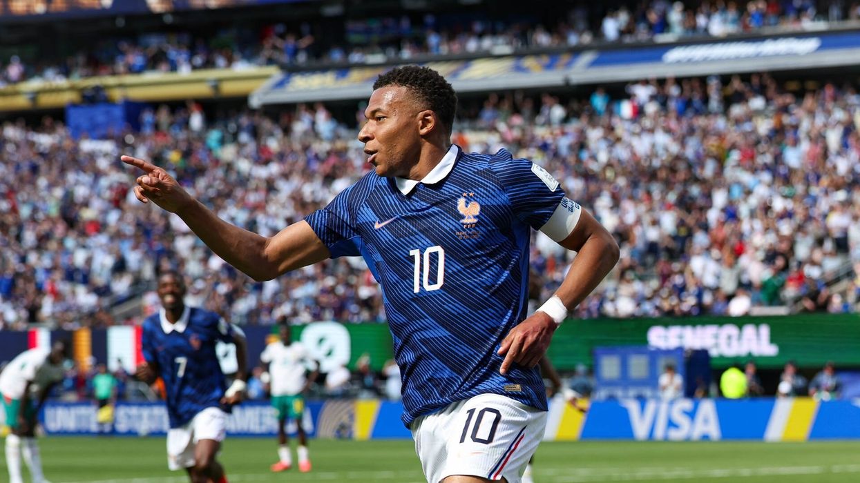 Franca e nis me fitore, Mbappe shkëlqen me dy gola - ai në fund të ndeshjes ishte i jashtëzakonshëm Franca e nis me fitore, Mbappe shkëlqen me dy gola - ai në fund të ndeshjes ishte i jashtëzakonshëm
