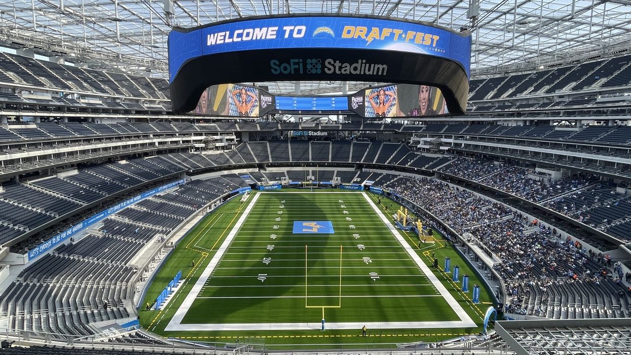 Nga Super Bowl te Botërori 2026 – Historia e stadiumit më të shtrenjtë në botë Nga Super Bowl te Botërori 2026 – Historia e stadiumit më të shtrenjtë në botë
