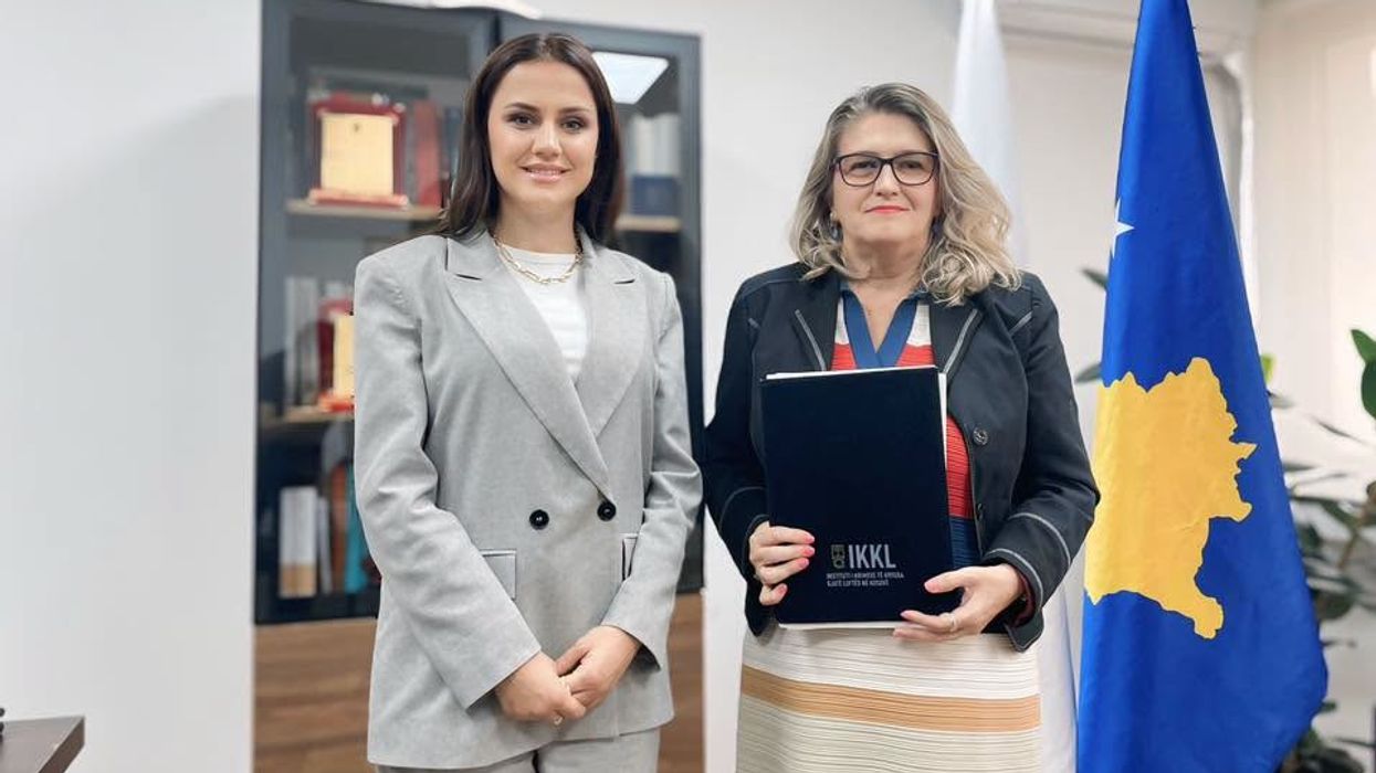 Materialet e emisionit “Personale” dorëzohen në arkivin e IKKL-së, një rrugëtim 10-vjeçar në shërbim të historisë Materialet e emisionit “Personale” dorëzohen në arkivin e IKKL-së, një rrugëtim 10-vjeçar në shërbim të historisë