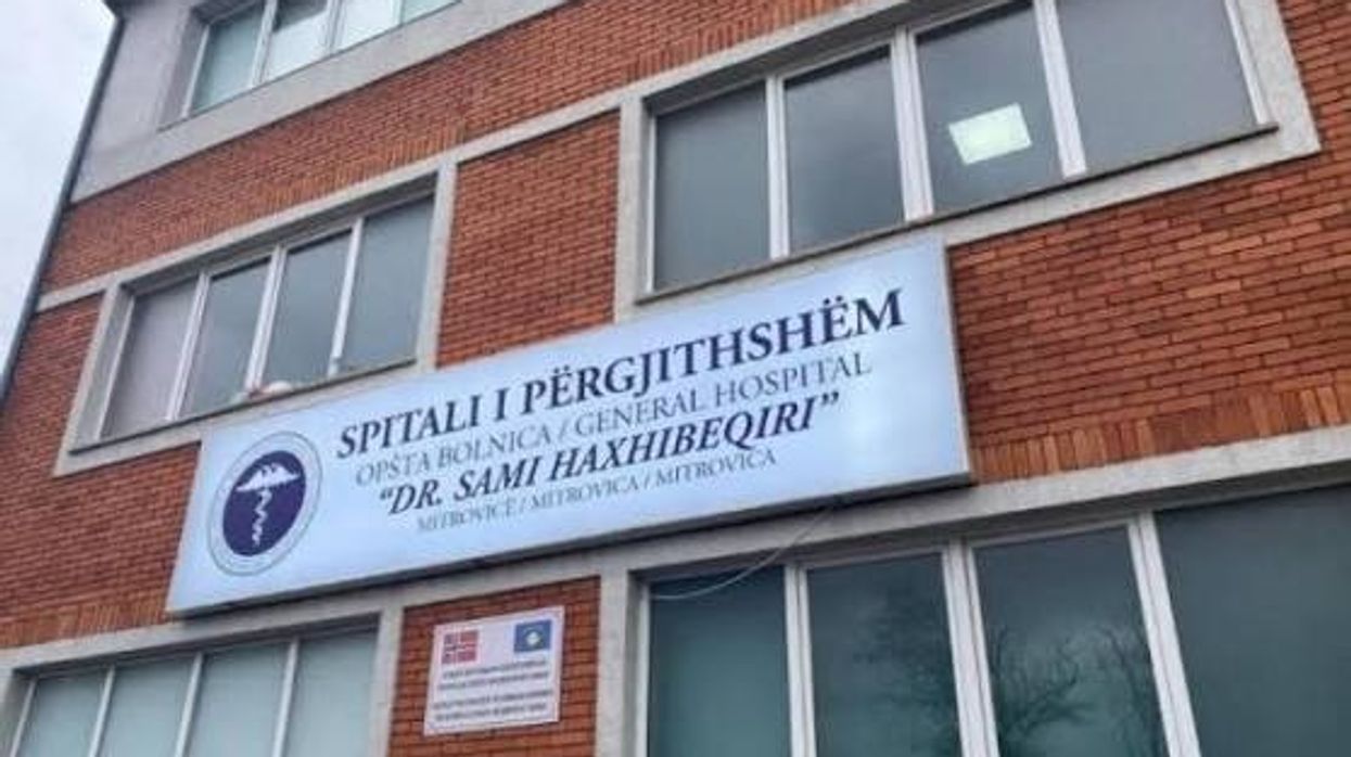 Bllokohen mbi 1,400 njësi të infuzionit në Spitalin e Mitrovicës, dyshime për cilësinë e produktit Bllokohen mbi 1,400 njësi të infuzionit në Spitalin e Mitrovicës, dyshime për cilësinë e produktit