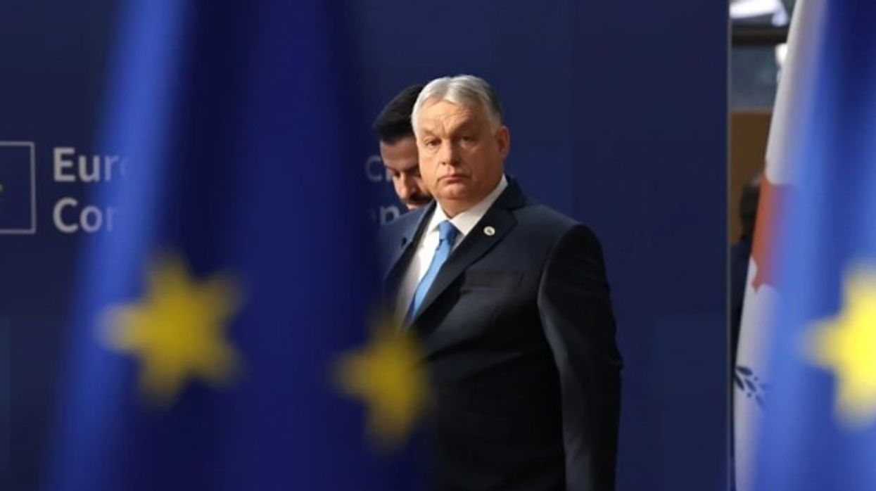 Hungarian president signs law, Orban can never become prime minister again Hungarian president signs law, Orban can never become prime minister again