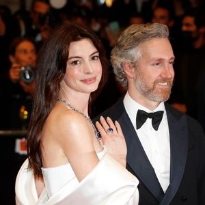 Anne Hathaway shtatzënë për herë të tretë, rikthehet në vëmendje historia e dashurisë me Adam Shulman Anne Hathaway shtatzënë për herë të tretë, rikthehet në vëmendje historia e dashurisë me Adam Shulman