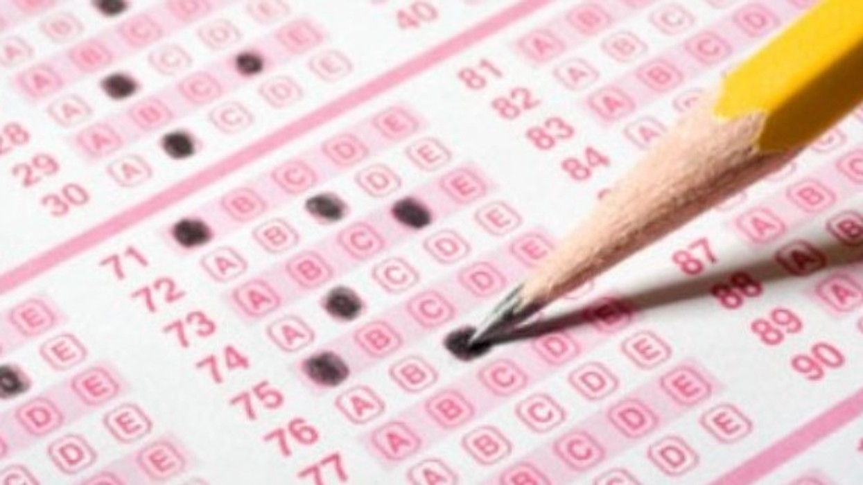 Mbi 19 mijë nxënës i nënshtrohen sot Testit të Maturës