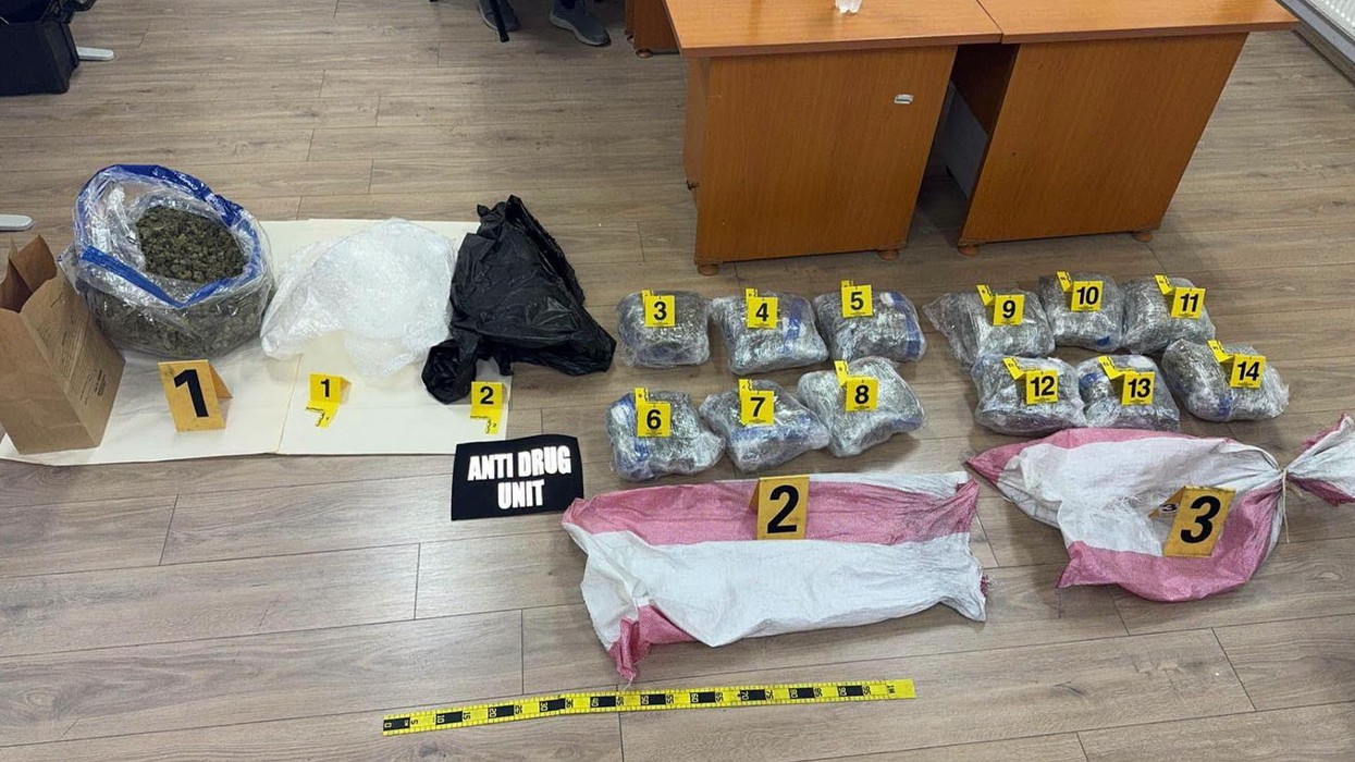 Konfiskohen rreth 18 kilogramë marihuanë, dy të arrestuar në Kaçanik