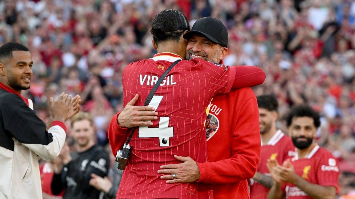 “Nuk ia vlen ta marrësh seriozisht”, Klopp sulmon ashpër ish-yllin e Real Madridit pas kritikave të tij për Van Dijk “Nuk ia vlen ta marrësh seriozisht”, Klopp sulmon ashpër ish-yllin e Real Madridit pas kritikave të tij për Van Dijk