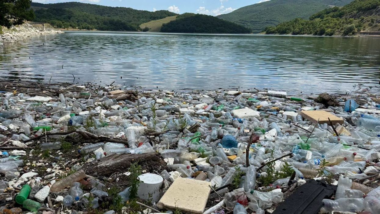 Gjendje alarmante pranë Liqenit të Badovcit, kërkohet masa urgjente ndaj ndotjes Gjendje alarmante pranë Liqenit të Badovcit, kërkohet masa urgjente ndaj ndotjes