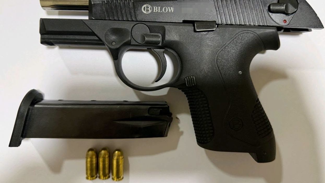 Bilanci javor i Policisë së Rajonit të Prishtinës: 134 urdhëresa, 10 armë të sekuestruara dhe 3.814 gjoba Bilanci javor i Policisë së Rajonit të Prishtinës: 134 urdhëresa, 10 armë të sekuestruara dhe 3.814 gjoba