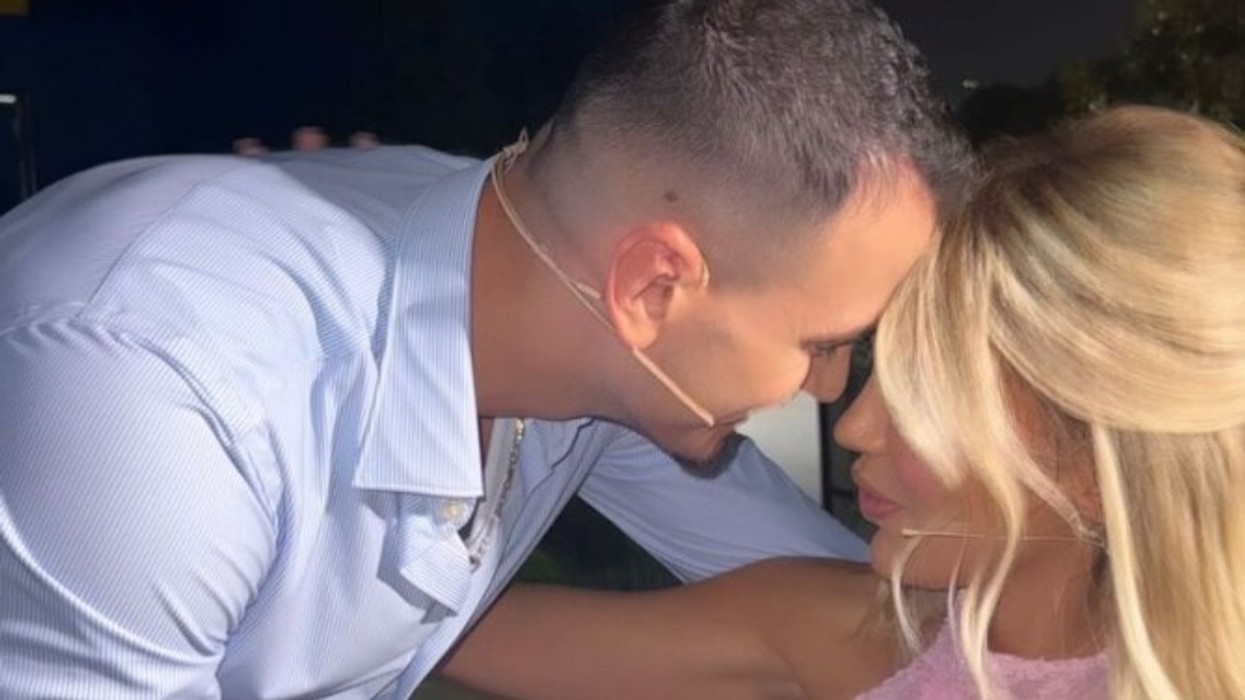 Mateo konfirmon ribashkimin me Brikenën, një fotografi romantike i jep fund aludimeve