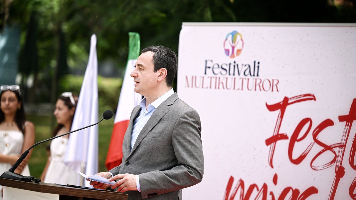 Kryeministri në detyrë Kurti mori pjesë në edicionin e tetë të Festivalit Multikulturor “Të festojmë ngjashmëritë tona” Kryeministri në detyrë Kurti mori pjesë në edicionin e tetë të Festivalit Multikulturor “Të festojmë ngjashmëritë tona”