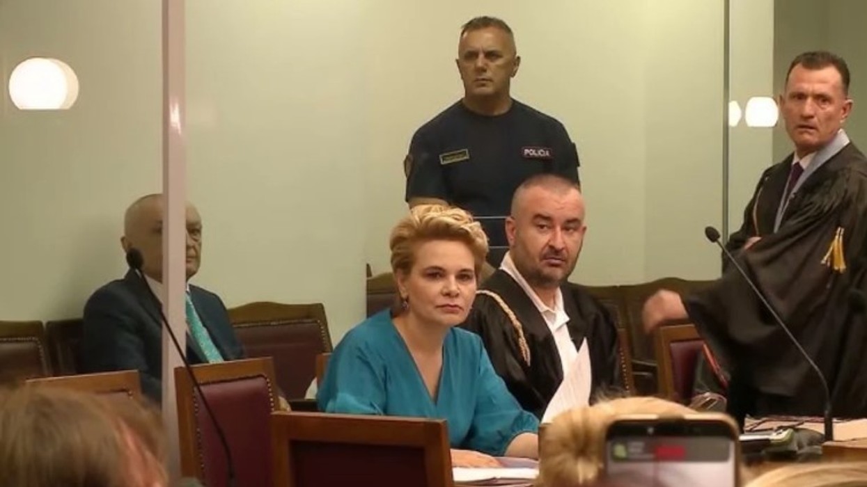 “I di vetë ajo veprimet e saj”, “Mos u merr me llafe grash”, Meta përplaset në sallën e gjyqit me ish-gruan, Monika Kryemadhi