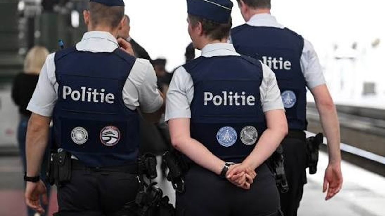 Një i ekstraduar nga Belgjika dhe një i arrestuar në Prishtinë i kërkuar nga INTERPOL Një i ekstraduar nga Belgjika dhe një i arrestuar në Prishtinë i kërkuar nga INTERPOL