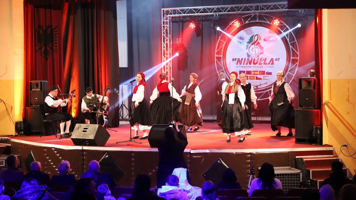 Festivali Ndërkombëtar i Folklorit "NINULLA"