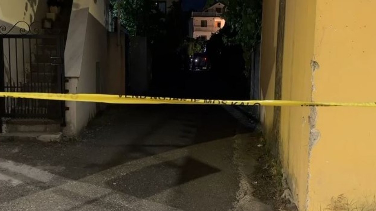 Të shtëna me armë zjarri në Shkodër, policia rrethon zonën