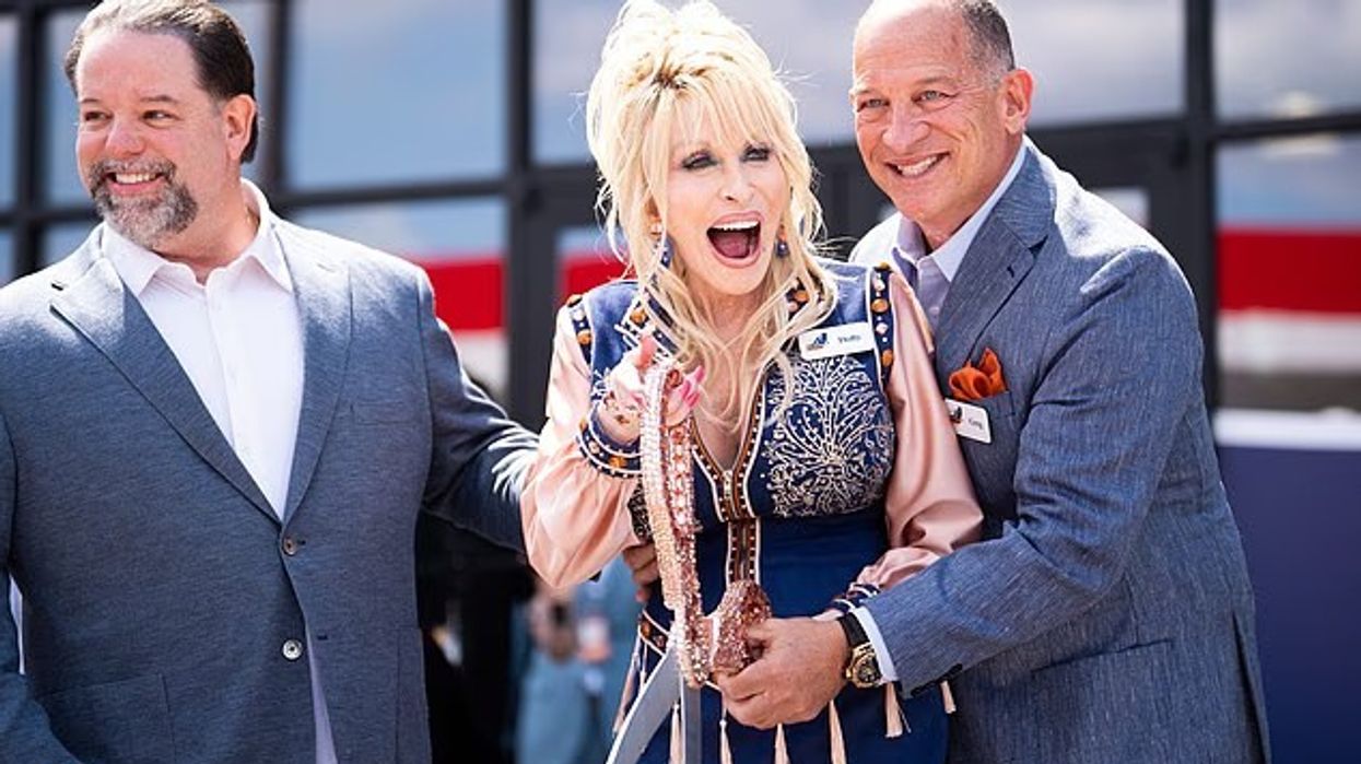 Dolly Parton shfaqet për herë të parë në publik pasi zbuloi problemet shëndetësore dhe anuloi koncertet Dolly Parton shfaqet për herë të parë në publik pasi zbuloi problemet shëndetësore dhe anuloi koncertet