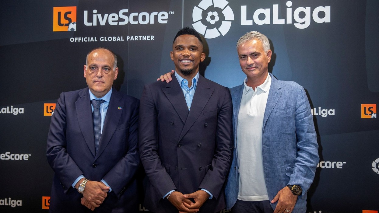 Mourinho zbulon prapaskenat: Barcelona e largoi Samuel Eto’o, nuk e donte më