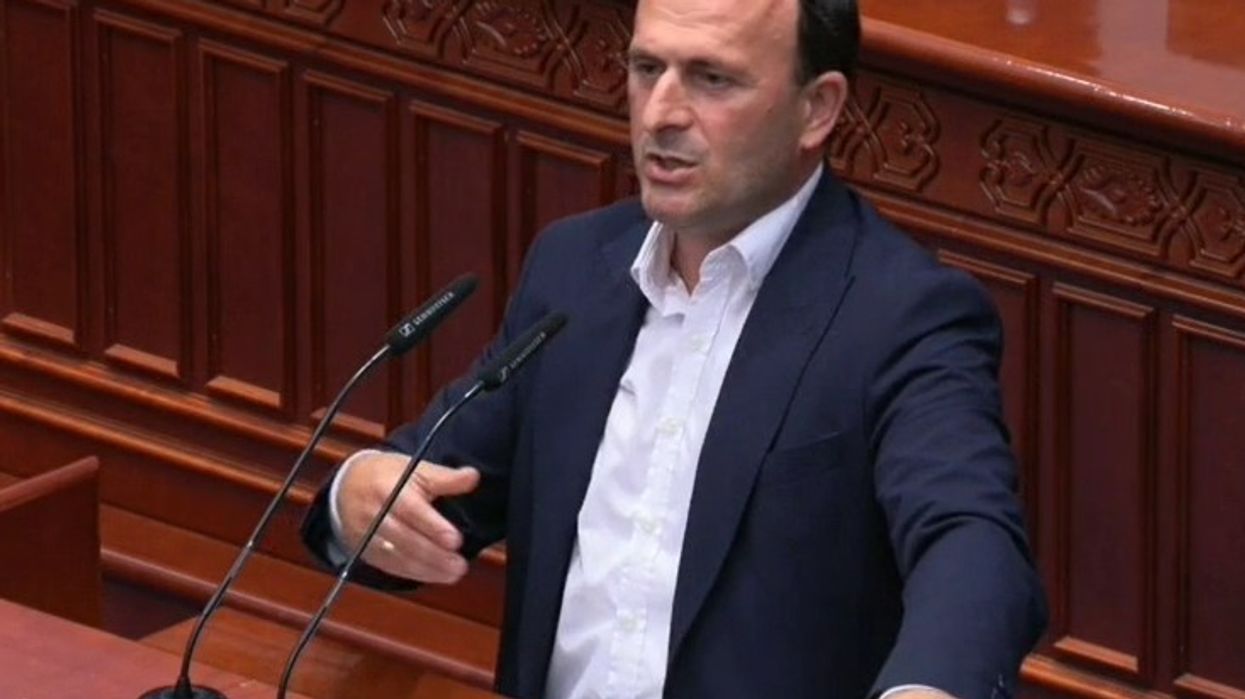 Mitreski: Qeveria i ka goditur mësuesit, por nuk po heq dorë nga lukset dhe privilegjet e saj Mitreski: Qeveria i ka goditur mësuesit, por nuk po heq dorë nga lukset dhe privilegjet e saj