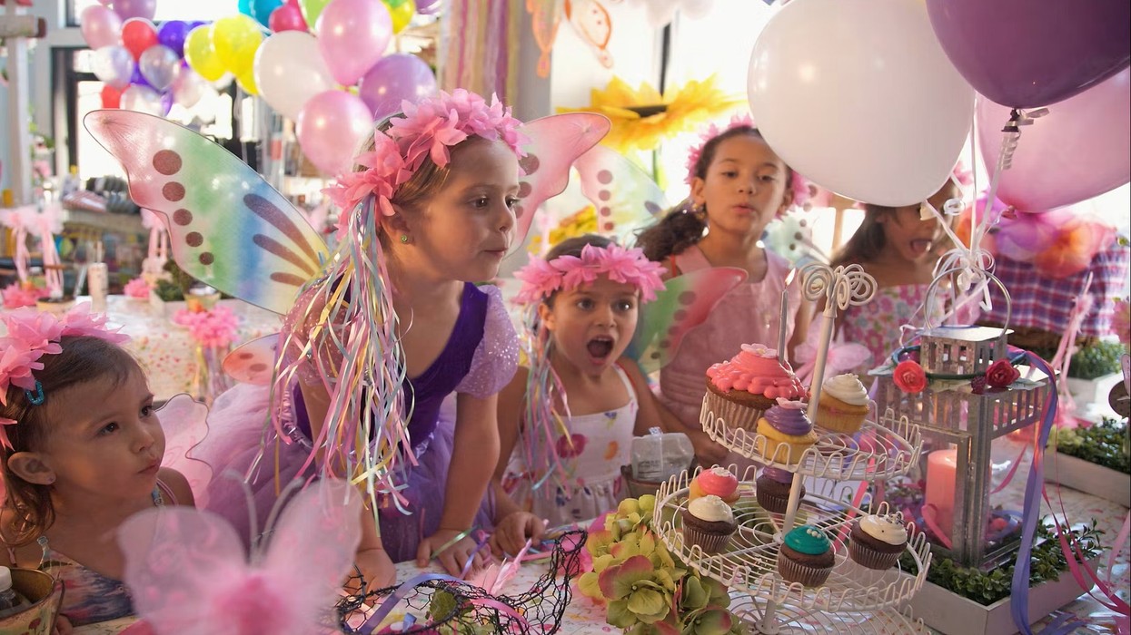 Fëmijëve nuk u duhen festa të shtrenjta: Ajo që mbajnë mend për vite nuk kushton asgjë