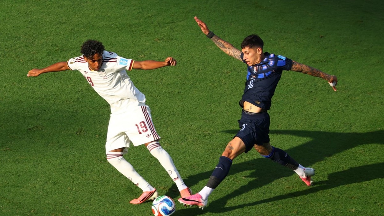 Spanja e eliminon Uruguain nga Kupa e Botës, kualifikohet në fazën tjetër