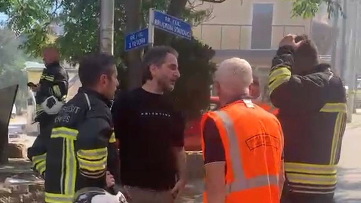 Përfshirja e një ndërtese nga flakët, Rama në terren: Faleminderit të gjitha ekipeve për reagimin e shpejtë Përfshirja e një ndërtese nga flakët, Rama në terren: Faleminderit të gjitha ekipeve për reagimin e shpejtë