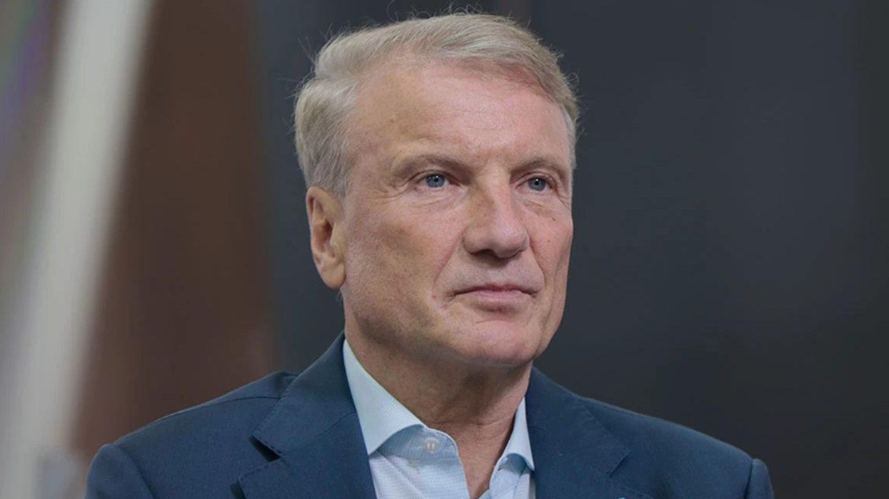 Drejtori i bankës më të madhe ruse kërkon përfundimin e shpejtë të luftës në Ukrainë