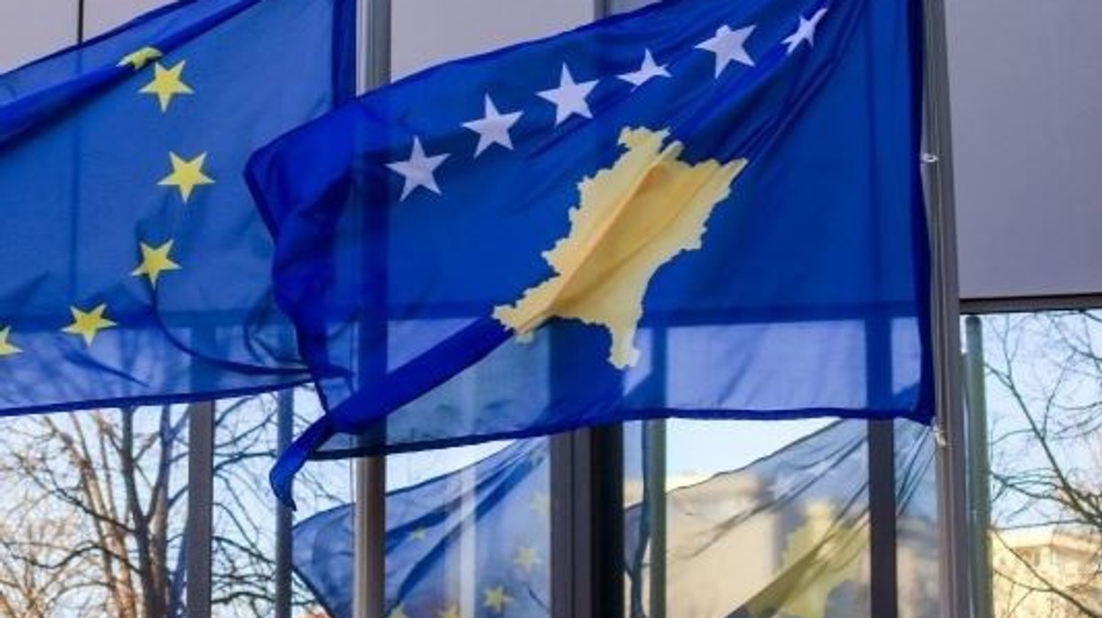 BE riafirmon mbështetjen për Kosovën, kërkon përshpejtim të reformave