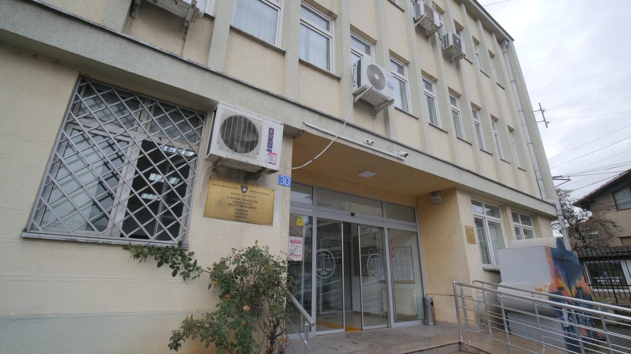 Paraburgim ndaj dy të pandehurve për vrasjen e imamit në fshatin Zlipotok të Dragashit