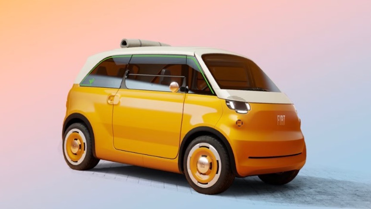 Fiat prezanton konceptin Multiplina ndërsa Topolino mbërrin në Shtetet e Bashkuara