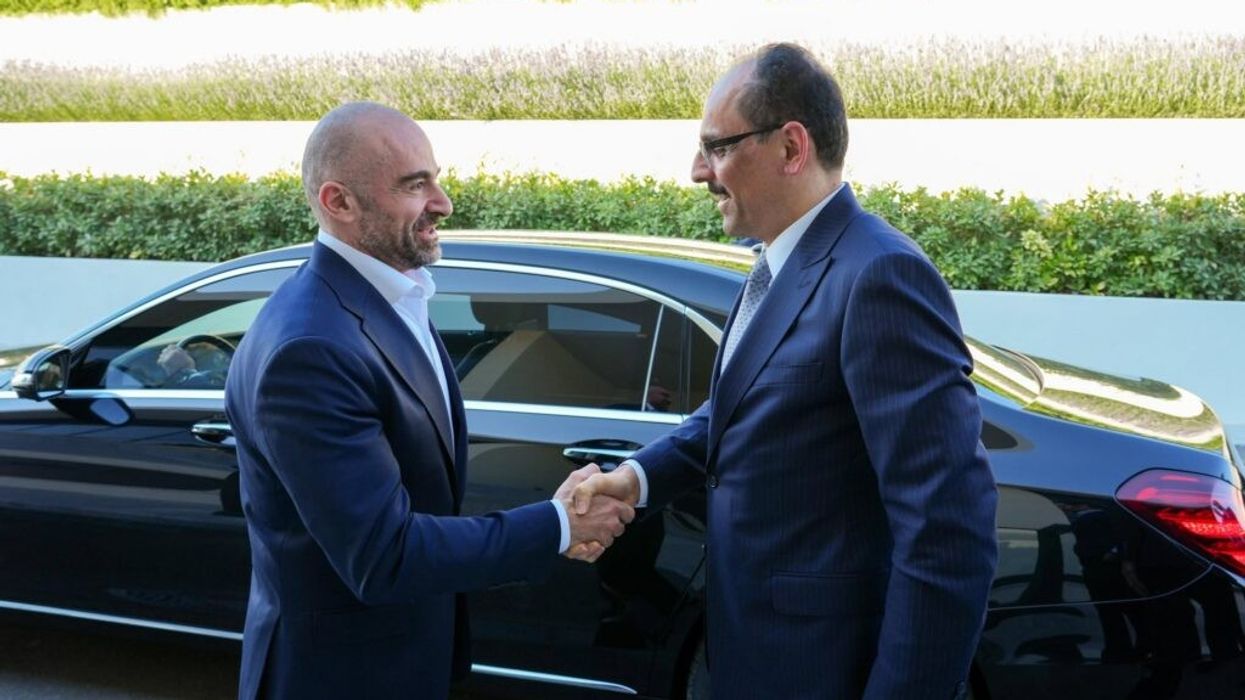 Shefi i inteligjencës turke u takua me liderin kurd - po i vjen fundi armiqësive mes dy popujve Shefi i inteligjencës turke u takua me liderin kurd - po i vjen fundi armiqësive mes dy popujve