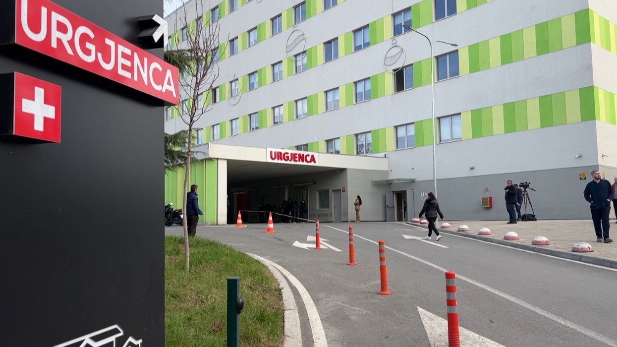 Bilanci i fundit i protestës: 14 polic dhe 2 protestues kanë marrë ndihmë mjekësore deri tani